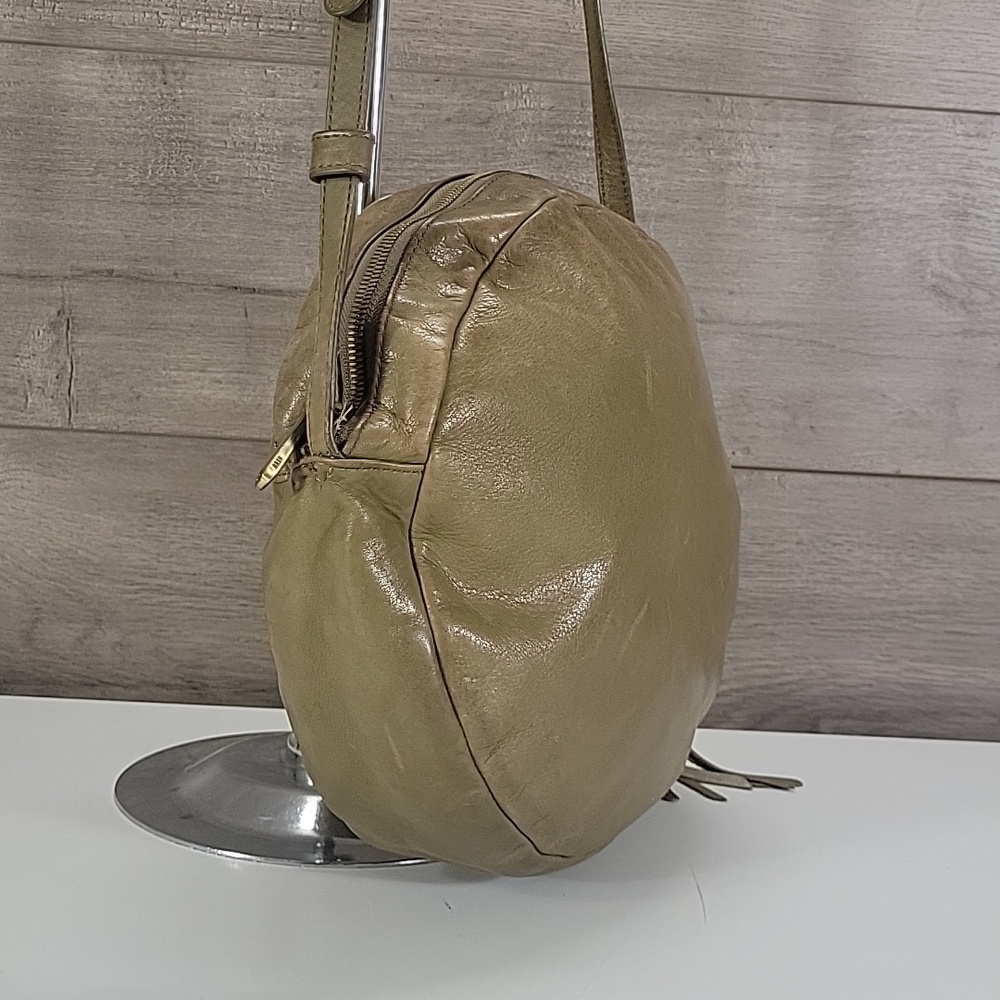 Hobo Round Olive Green Leather Crossbody Bag - Picture 3 of 13